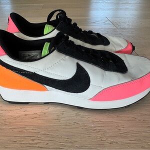 Nike Neon Sneakers - Size 7